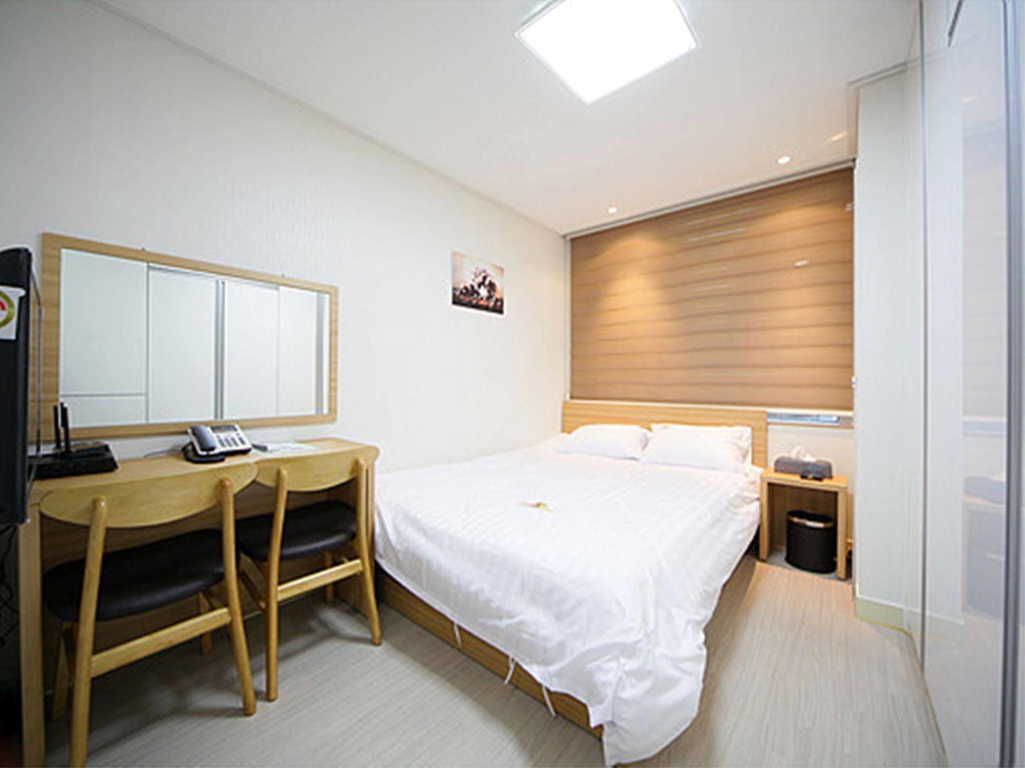 Inn-The City Seoul Exterior photo